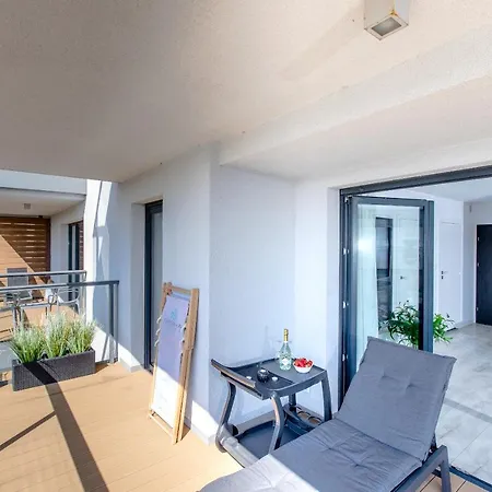 Linia Komfortu Gardenia Z Widokiem Na Morze Epapartamenty アパート Dziwnów